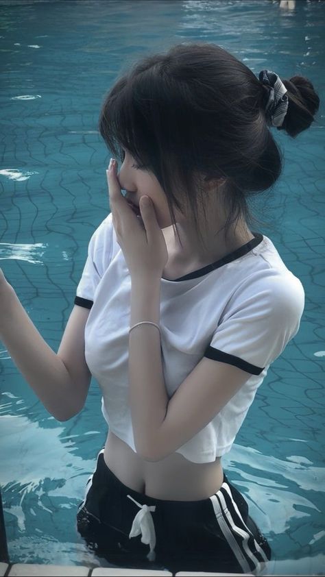 她在丈夫面前别耍了